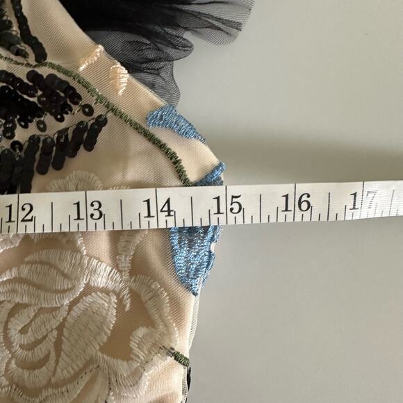 Lulus Cream Showstopper Embroidered Sequin Bodycon Midi Dress Size Small - Picture 5 of 12